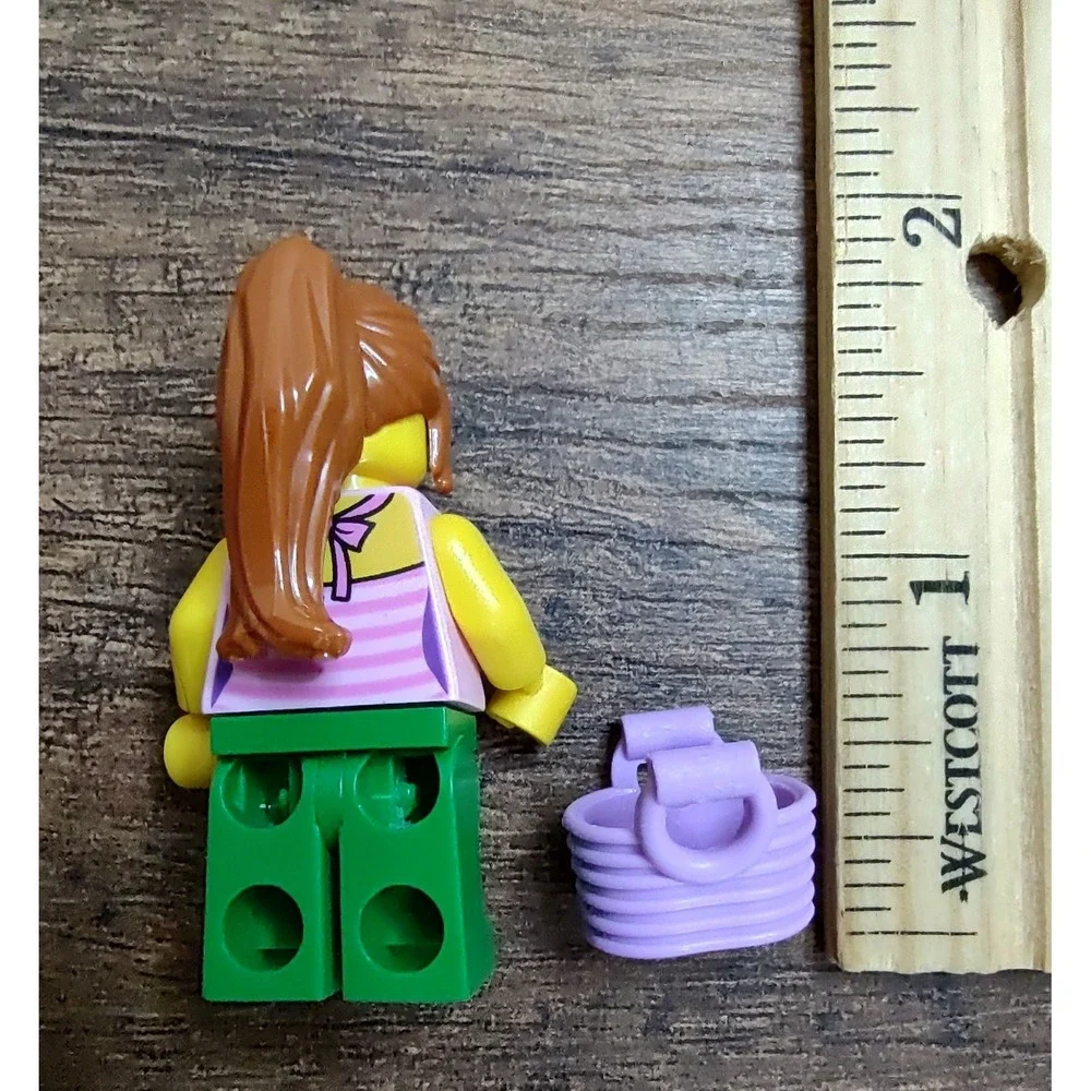 Lego Minifigure Purple Shopping Bag Town  Super Market Customer 10684